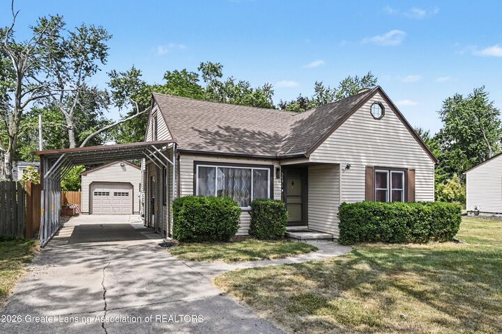 Property Photo:  513 Julian Avenue  MI 48917 