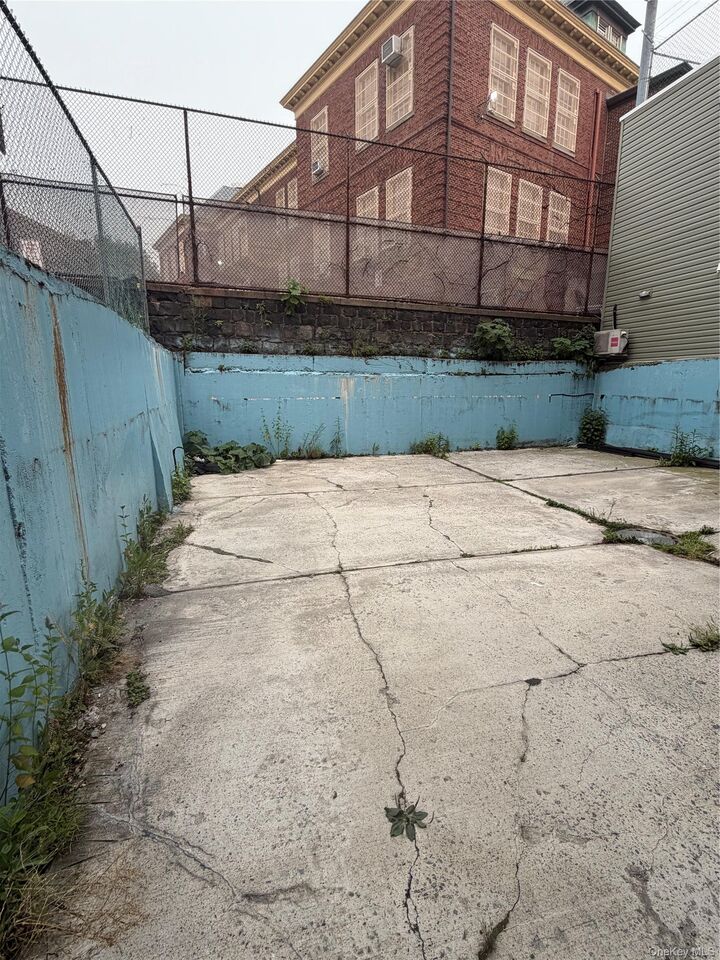Property Photo: 3451 Leavitt Street 3B NY 11354