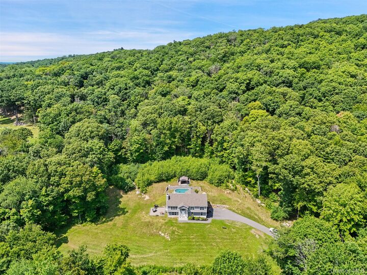 Property Photo:  71 Hitchcock Hill Road  NY 10541 