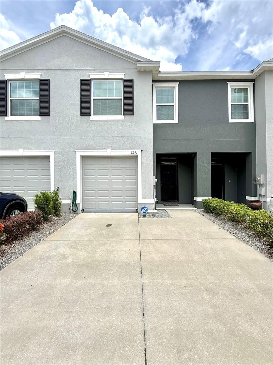 Property Photo: 8771 Falling Blue Place FL 33578