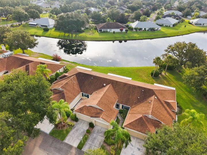 Property Photo:  2339 Nantucket Drive 34  FL 33573 
