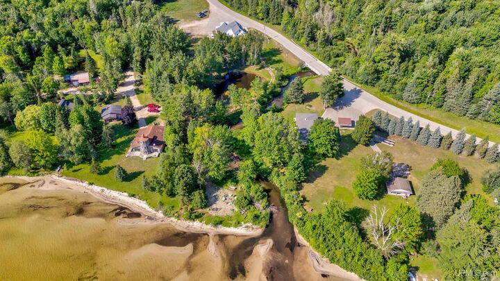 Property Photo:  2747 County Road 377 Road  MI 49853 