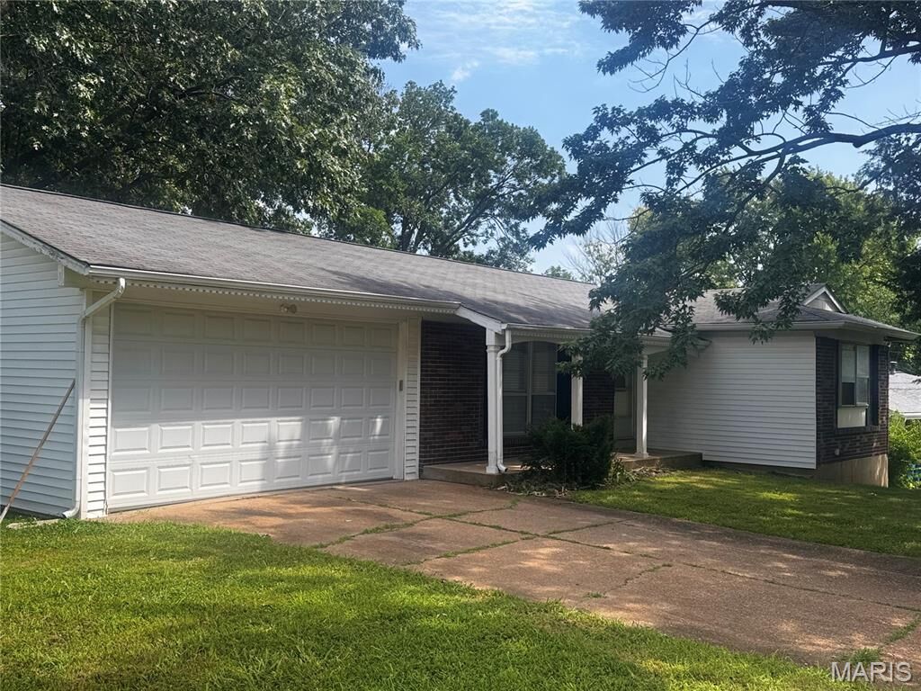 Property Photo:  12200 McKelvey Road  MO 63043 