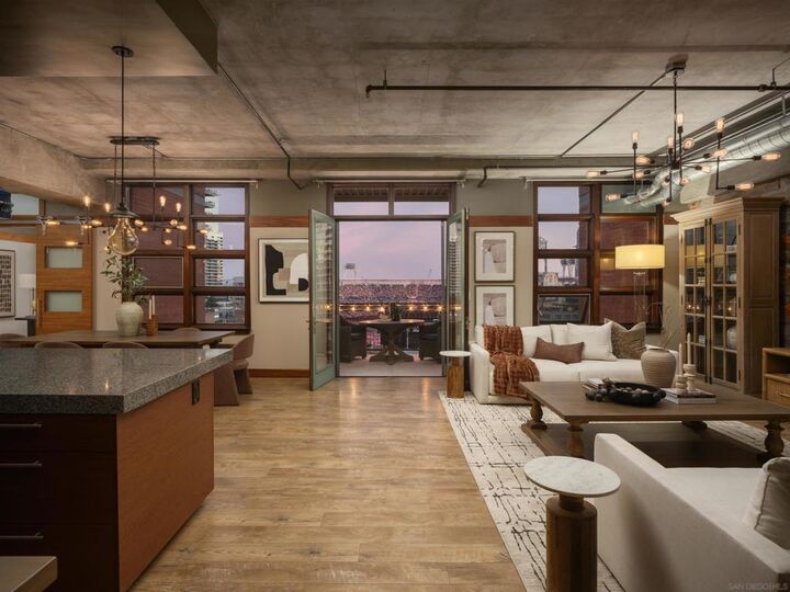 Property Photo:  877 Island Ave 906  CA 92101 