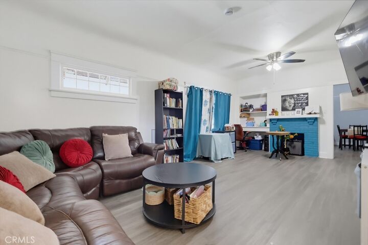 Property Photo:  1007 E 42nd  CA 90011 