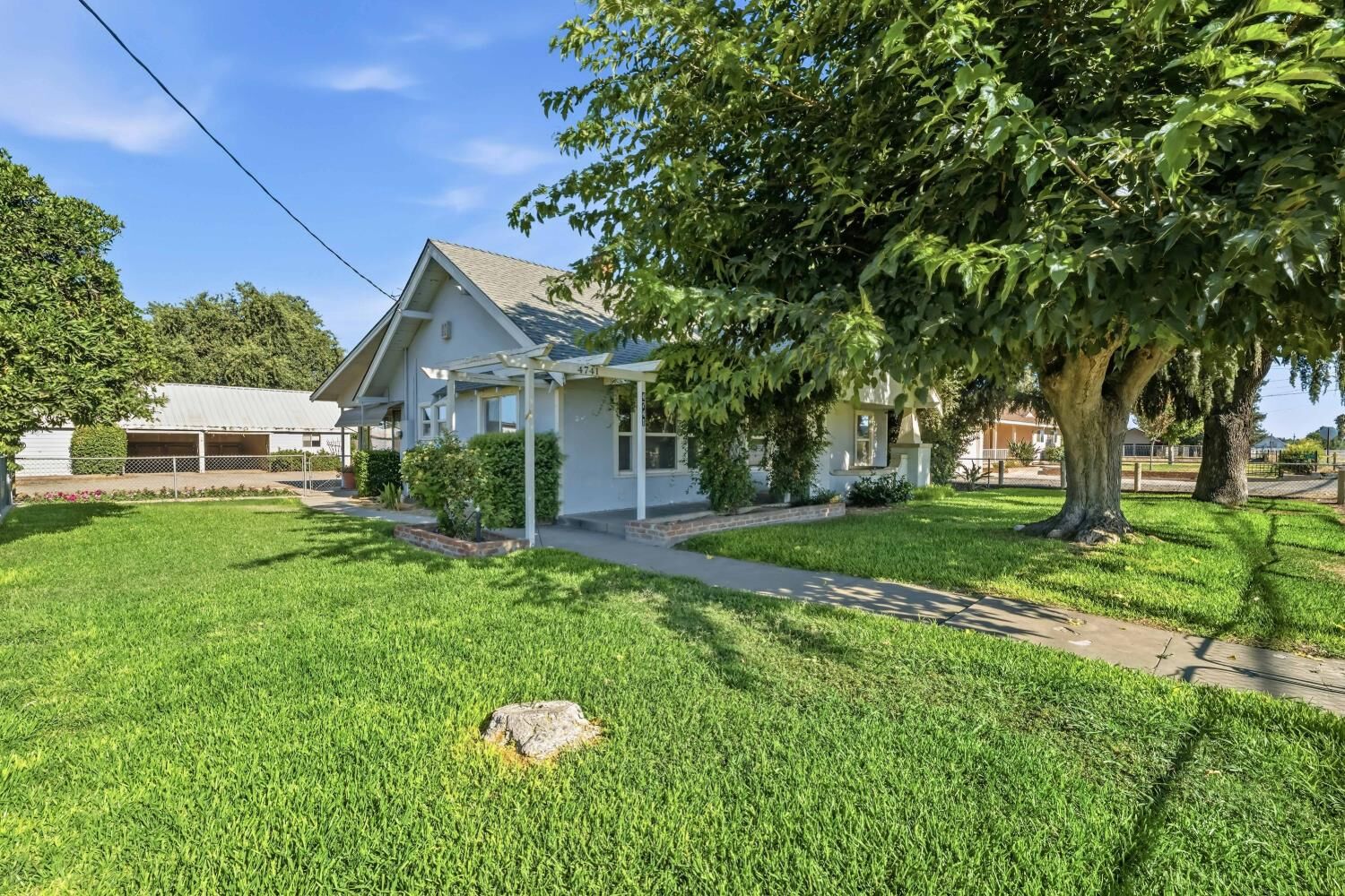 Property Photo:  4741 N Gratton Road  CA 95316 