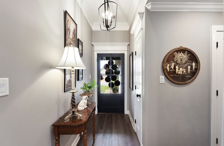 Property Photo: 102 Gatewick Dr TN 38305