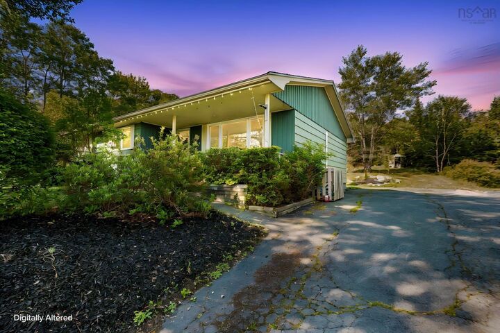 1053 Terence Bay Road — photo 1