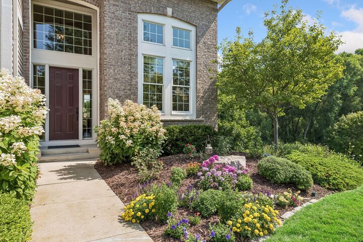 Property Photo:  7569 Ridgeview Point  MN 55317 