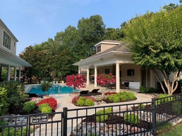 Property Photo:  2935 N Williamsburg Lane  AR 72703 