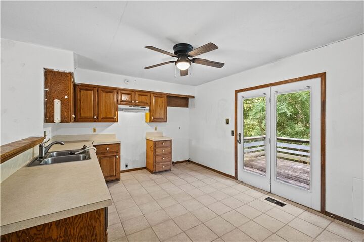 Property Photo:  25 Tavistock Drive  AR 72714 