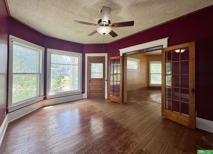 Property Photo: 1000 N Burlington Drive NE 68467
