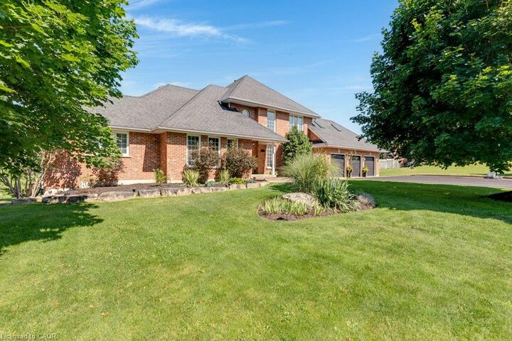 Property Photo: 216 Red Maple Court ON N1R 5S6