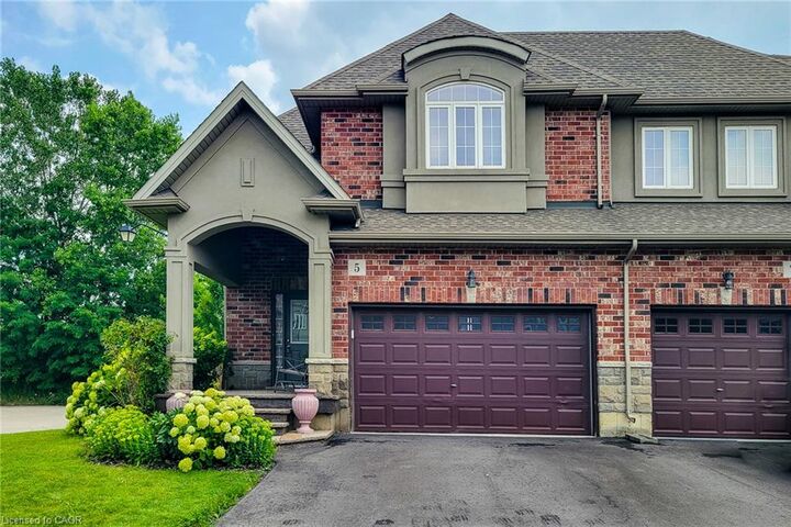 Property Photo: 5 Medici Lane ON L9B 0C8