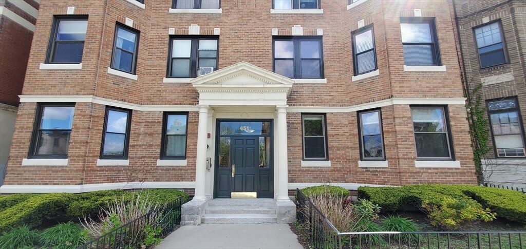 Property Photo:  451 Park Dr 2C  MA 02215 