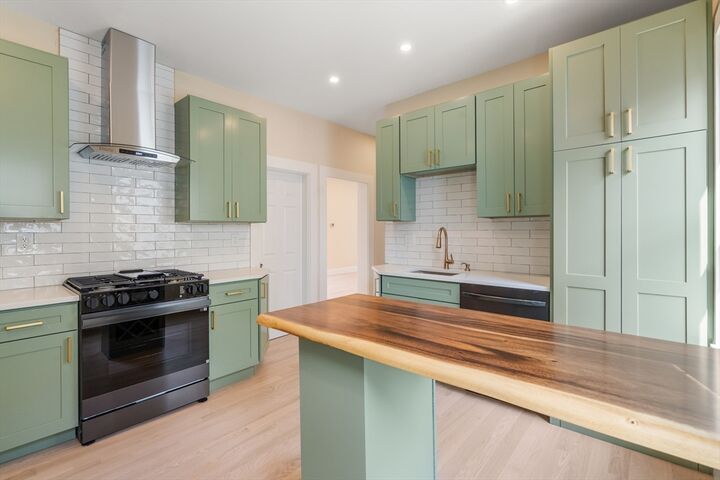 Property Photo: 99 Beech Street 2 MA 02478