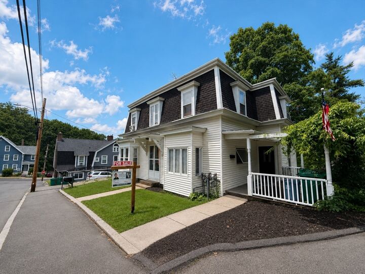 Property Photo:  8 Hawes St  MA 01420 