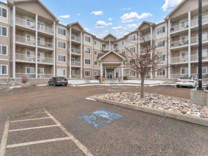 Property Photo:  194 Sunrise Circle SW 205  AB T1B 4P4 