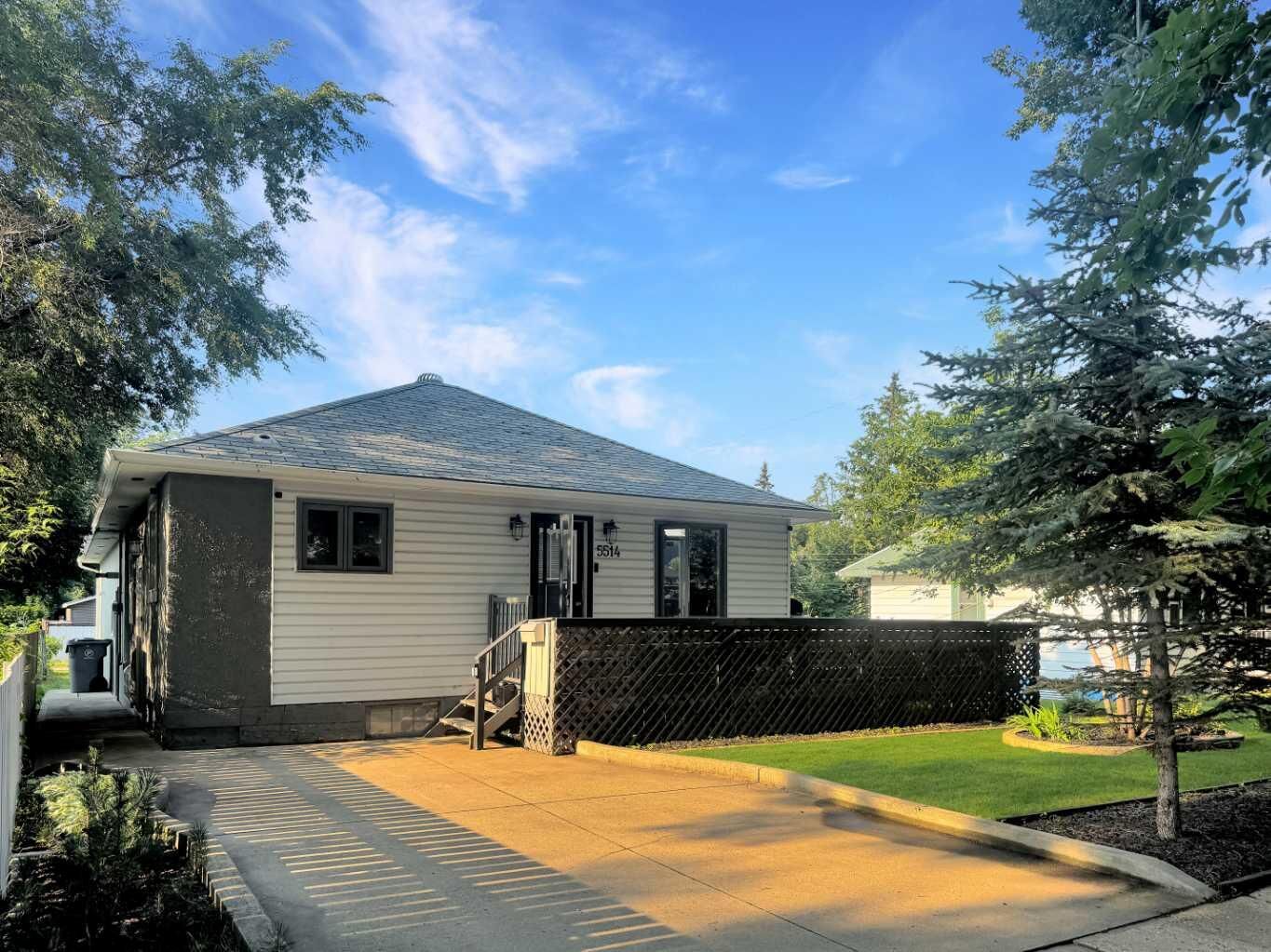 Photo de la propriété: 5514 48 Street AB T9V 0J9