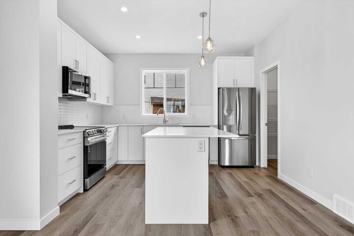 132 Red Embers Link NE 1027 — photo 1