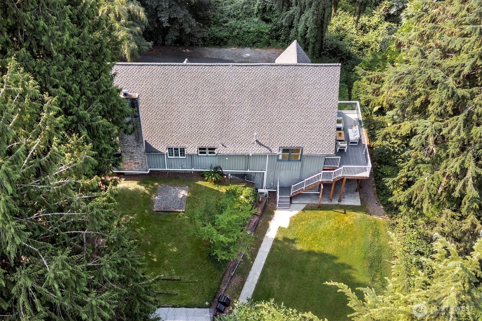 Property Photo:  23200  19th Avenue SE  WA 98021 
