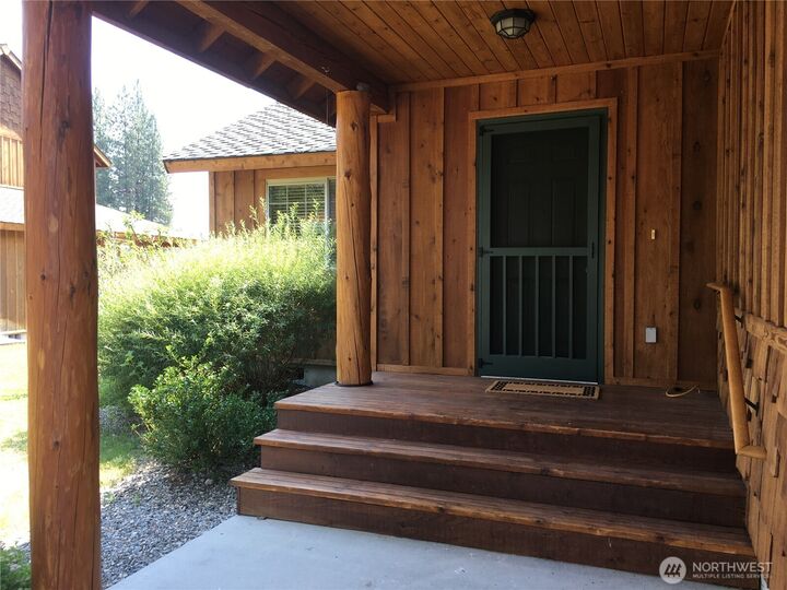 Property Photo:  305  Cascadian Lane 1  WA 98862 