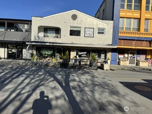 Property Photo:  121 N Olymipic Avenue 1  WA 98223 