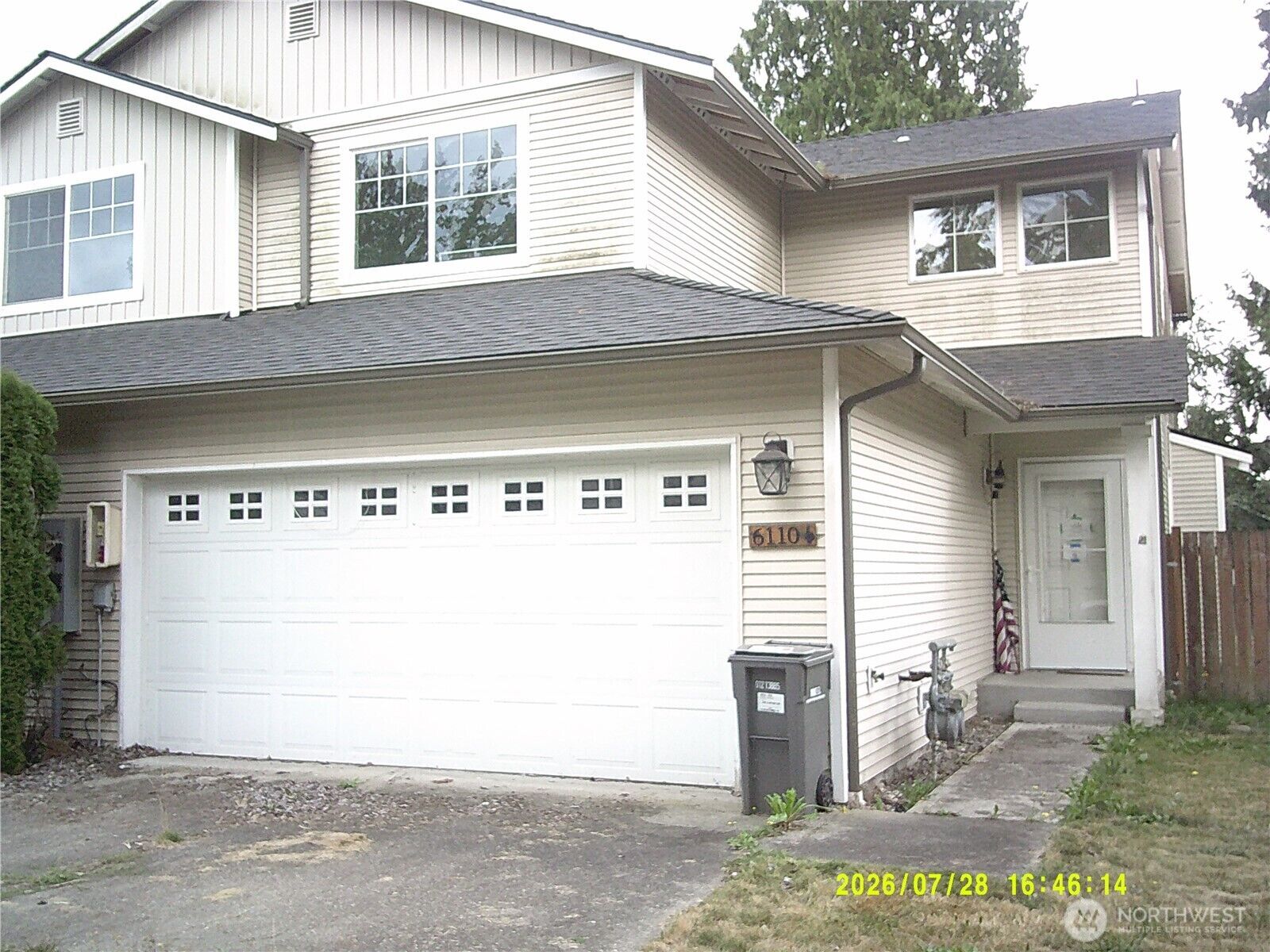 Property Photo:  6110  209th Street NE 3  WA 98223 
