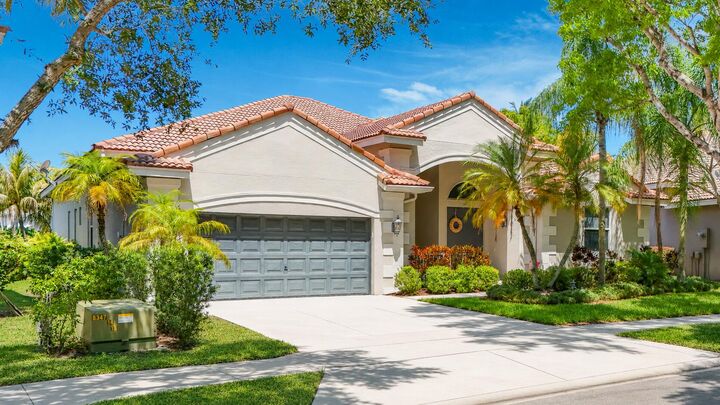 Property Photo:  3836 Heron Ridge Lane  FL 33331 