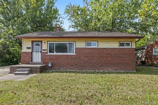 Property Photo:  28507 Avondale Street  MI 48141 