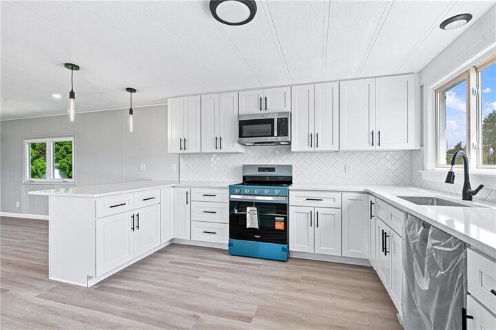 Property Photo:  21 Cathy Circle  RI 02871 