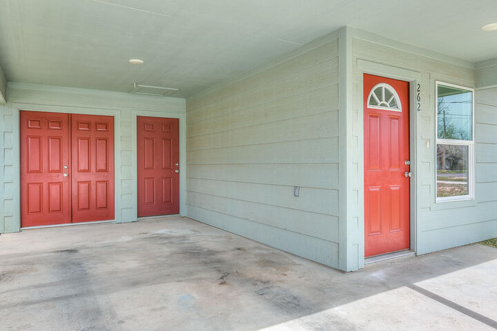 Property Photo:  254 E 23rd Street  TX 76903 