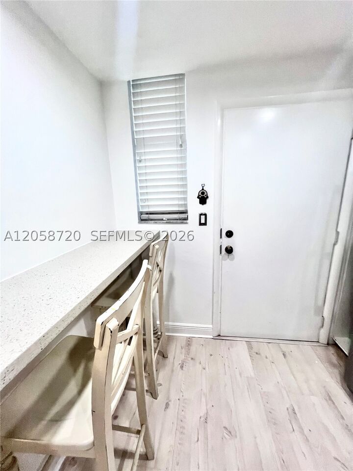 Property Photo: 3660 NE 166th St 405 FL 33160