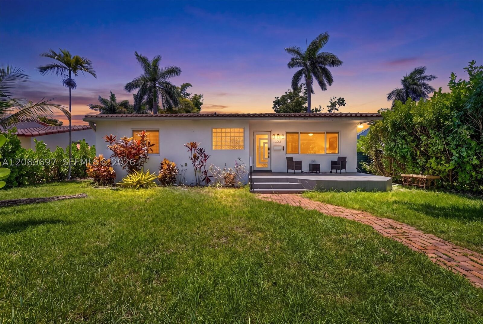 Property Photo:  1532 Fletcher St 0  FL 33020 