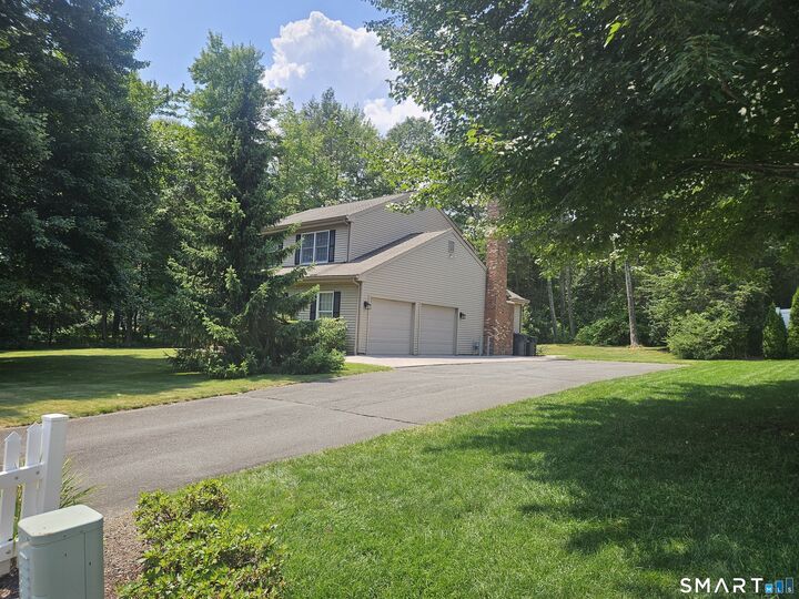 Property Photo: 9 Woodberry Hill Drive CT 06489