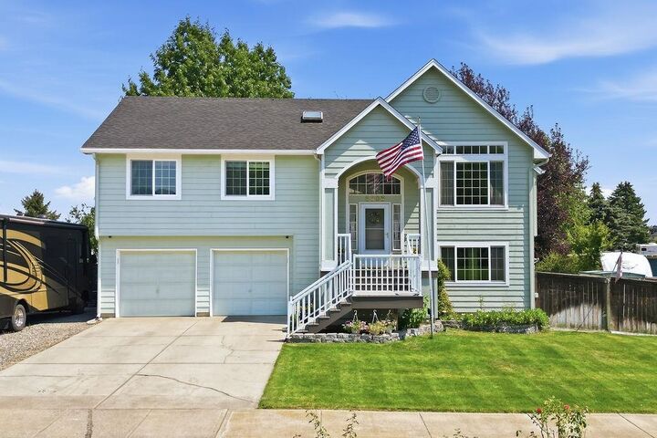 Property Photo:  8808 N Maple St  WA 99208 