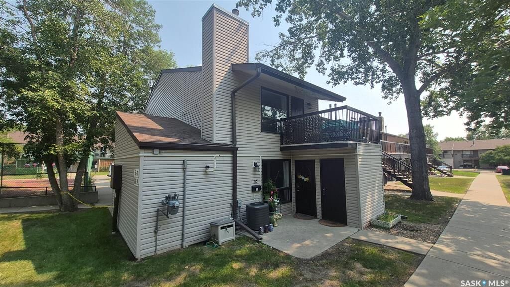 Property Photo:  66 Gore Place  SK S4T 7S4 