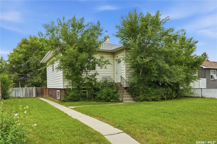 209 T Avenue N — photo 1