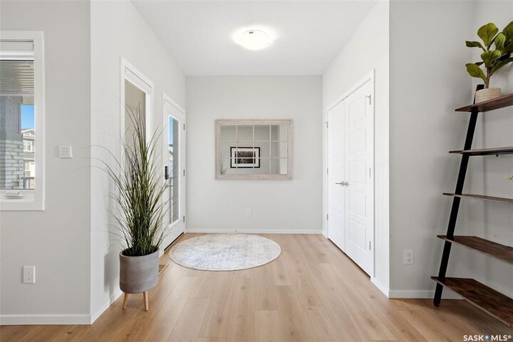 Property Photo:  5209 E Green Crescent  SK S4V 3S9 