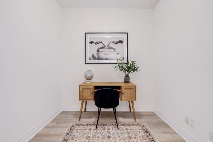 36 Elm Drive 3507 — photo 1