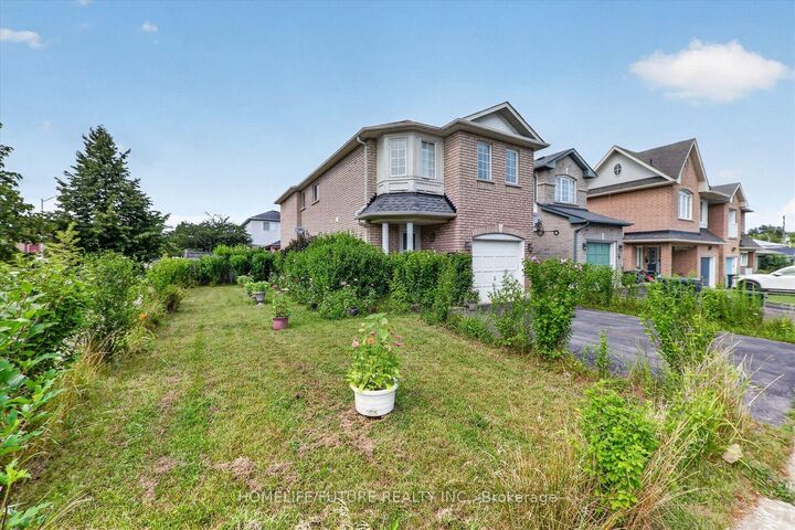 Property Photo: 16 Rozell Road ON M1C 2K9