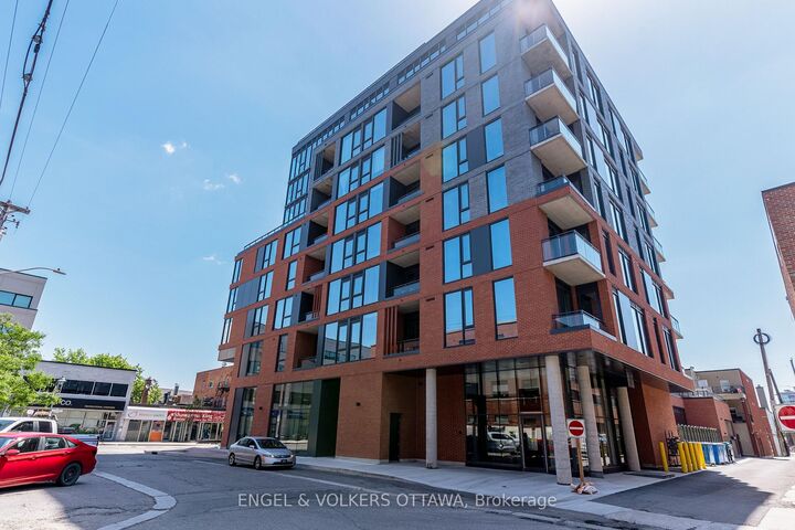 Property Photo: 10 James Street 709 ON K2P 1T2