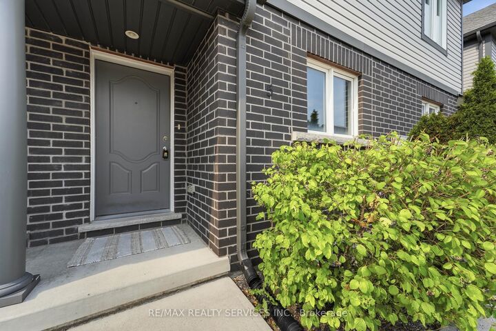 Property Photo: 7768 Ascot Circle 5 ON L2H 3P9