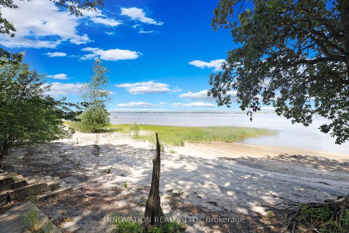 Property Photo:  672 Bayview Drive  ON K0A 3M0 