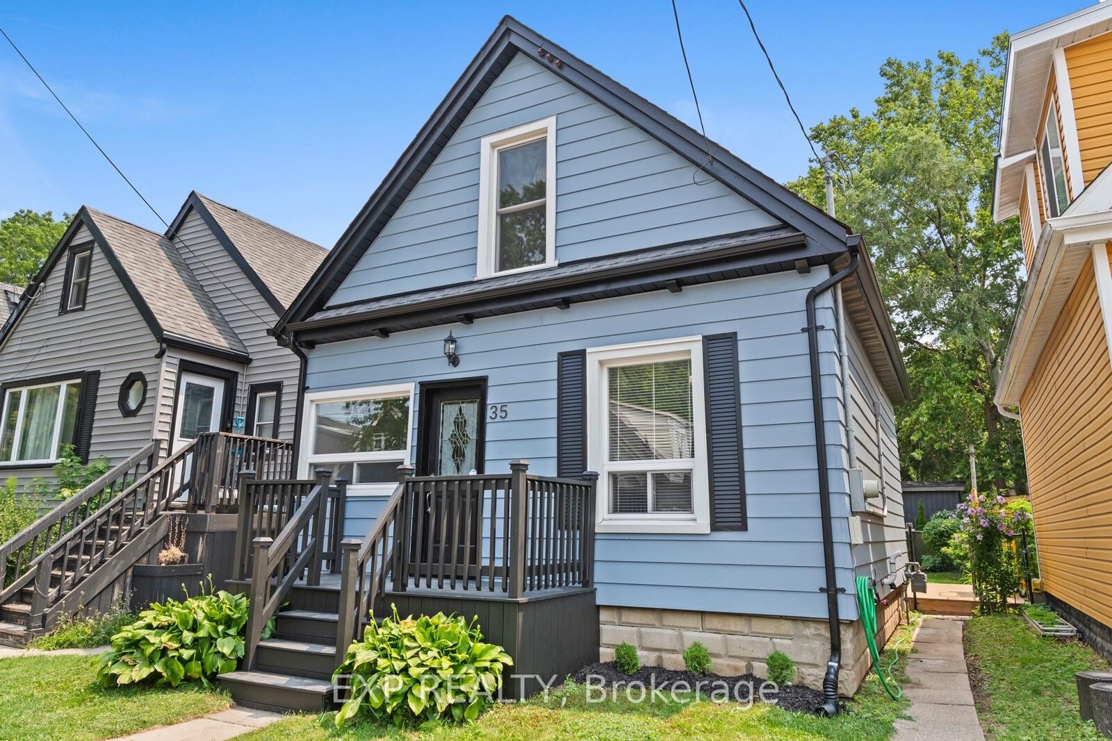 Property Photo:  35 East 27th Street  ON L8V 3E8 