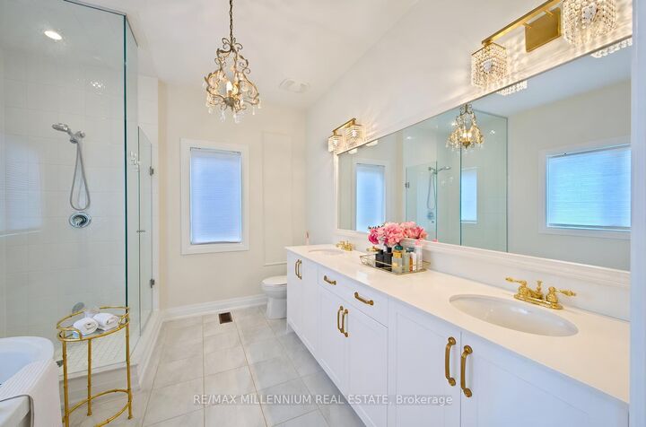 Property Photo: 18 Boone Crescent ON L4H 4V1