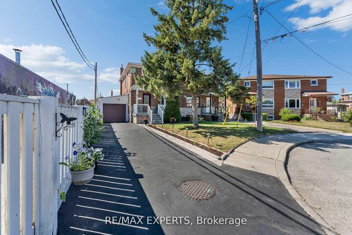 Property Photo: 81 Hagar Avenue ON M6N 3V3