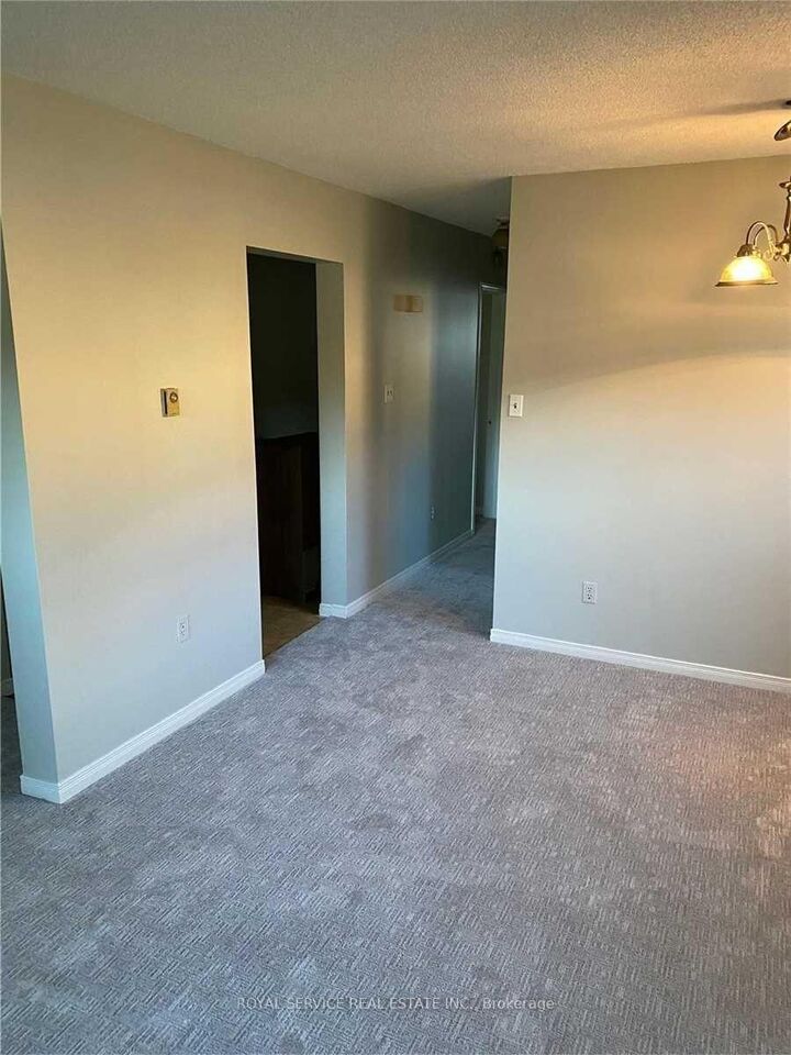 Property Photo:  602 Park Street N 1  ON K9H 4S2 