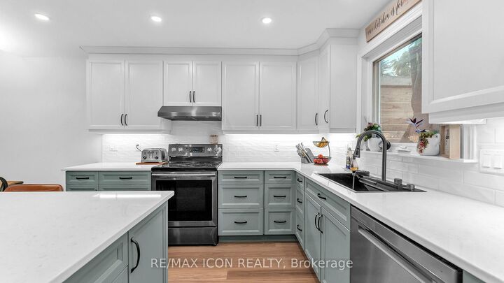 Property Photo: 158 Broadway Street ON N0M 2K0