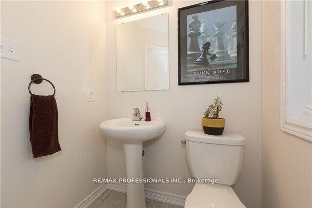 Property Photo:  650 Murray Meadows Place  ON L9T 8L7 